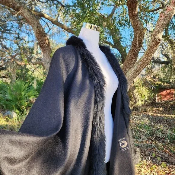 Tom Gutie Baby Alpaca Cape Fur Stunning Luxury Cape Sweater Black‎ Hand Finished